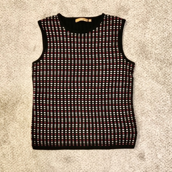 Woman’s Sweater Vest - Picture 1 of 7